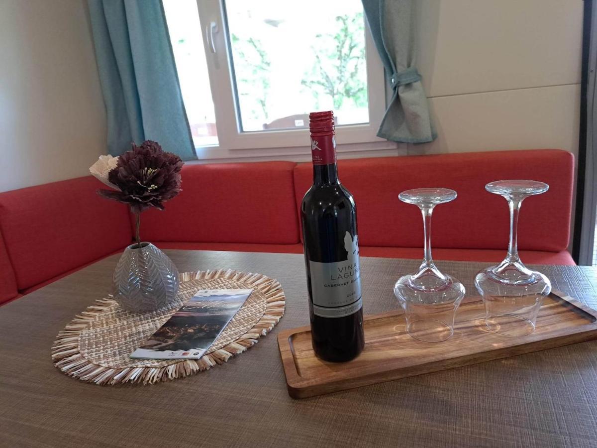 Boric Mobile Homes In Bijela Uvala And Zelena Laguna ポレッチ エクステリア 写真